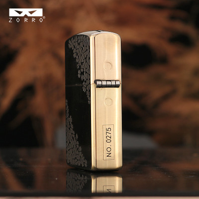 Vỏ Hột Quẹt Bật Lửa Xăng Đá Zorro Z2-1029 Khảm Trai Họa Tiết Cỏ 4 Lá May Mắn  (Không Có Xăng)