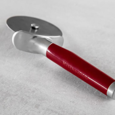 KitchenAid - Dụng cụ cắt pizza màu đỏ