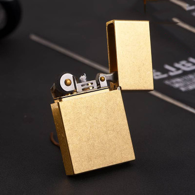 Vỏ Hột Quẹt Bật Lửa Xăng Đá Z536 Thiết Kế Sang Trọng Cổ Điển Dùng Xăng Bấc Đá