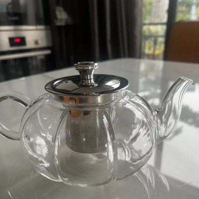 Ấm trà thuỷ tinh 600ml tay vồng