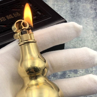 Vỏ Hột Quẹt Bật Lửa Xăng Đá Đồng Z63 Thiết Kế Đẹp Độc Lạ Hình Hồ Lô Màu Vàng Trơn - Dùng Xăng Bấc Đá Cao Cấp