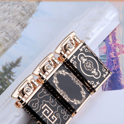 Vỏ Hột Quẹt Bật Lửa xăng đá sơn mài Chief CF018 Thiết Kế Đẹp Độc Lạ Với Nhiều Kiểu Họa Tiết Hoa Văn Sang Trọng - Dùng Xăng Bấc Đá Cao Cấp