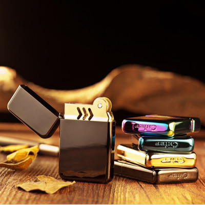 Vỏ Hột Quẹt Bật Lửa Xăng Đá Chief CF-003 Thiết Kế Mang Đậm Phong Cách Châu Âu Cao Cấp Đẹp Độc Lạ - Dùng Xăng Bấc Đá