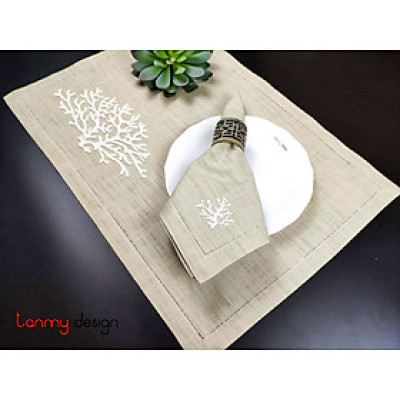 Bộ lót đĩa và khăn ăn linen thêu san hô