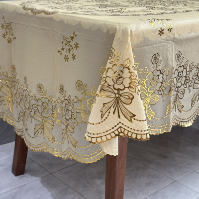 (Tặng 1 lót phần ăn 30 x45) Khăn Trải Bàn PAULEE WLG 751 (150 x 228 cm) hình oval - nền vàng, hoa văn phủ nhũ vàng, sang trọng, không thấm nước