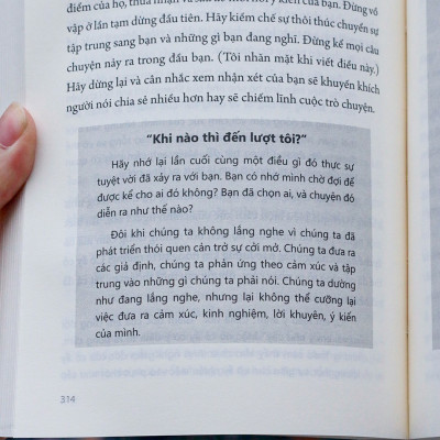 Sách: Nghệ Thuật Lắng Nghe Để Cải Thiện Các Mối Quan Hệ