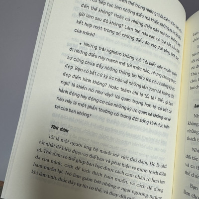 TRÒ CHUYỆN KHI YÊU - Vanessa Marin & Xander Marin – Nguyễn Việt Dũng dịch – Bách Việt – NXB Thanh Niên