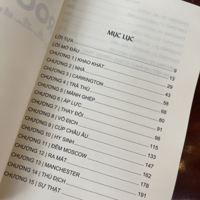 (Bìa cứng in 300 cuốn , tặng kèm ảnh treo tường hình Rooney) WAYNE ROONEY – Quỷ Đầu Đàn, Số 10 Vĩ Đại Tại Nhà Hát- Matt Allen – NK Media Team dịch – THBooks -NXB Hà Nội