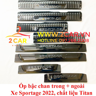 Ốp bậc cửa, Nẹp bước chân trong ngoài xe Kia Sportage 2022, 2023 chất liệu Titan cao cấp