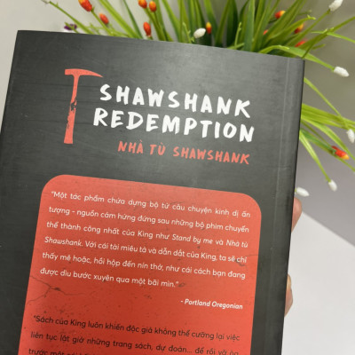 (The 1# New York Times Best Seller) THE SHAWSHANK REDEMPTION -  NHÀ TÙ SHAWSHANK - Stephen King – Đỗ Phan Thu Hà dịch – 1980 Books – NXB Thanh Niên 