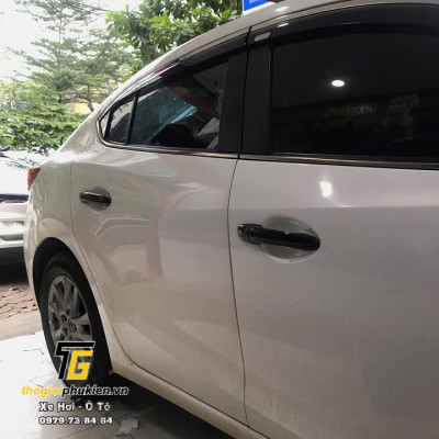 Bộ ốp tay nắm cửa, hõm cửa xe Mazda 3 2015-2019 vân Carbon