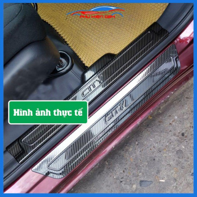 Bộ nẹp bước chân trong ngoài vân Cacbon xe City 2021 chống trầy làm đẹp ô tô