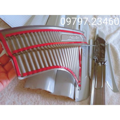 Ốp bậc cửa , nẹp bước chân Hyundai Tucson 2022 cao cấp -mẫu Titan 8 chi tiết