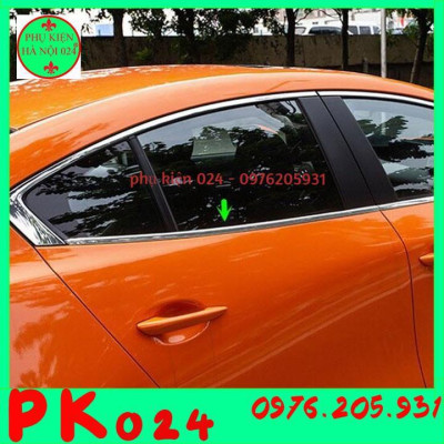 Bộ Nẹp Viền Chân Kính Inox Dành Cho Xe Ô Tô - Mazda 3 2020