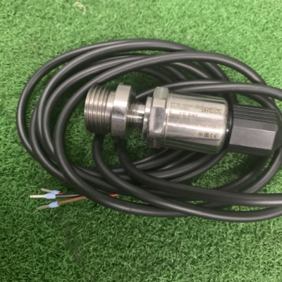 Cảm biến áp suất 0-10 bar , out 0-10 Vdc Schneider SPP110  | Chính hãng |
