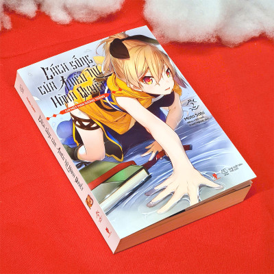 Sách - Cách Sống Của Thiếu Nữ Hành Quyết - Tập 2 - Chỉ Một Màn Sương Trắng - Tặng Kèm Bookmark Tròn