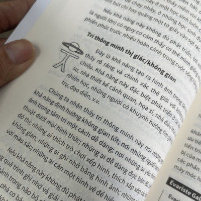 [Jileme minh họa] HỌC THẾ NÀO BÂY GIỜ? Vận dụng 8 loại hình thông minh để giúp trẻ học tập tốt hơn – Bruno Hourst – Nguyễn Khánh Trung dịch (Bìa mềm)  NXB Phụ Nữ