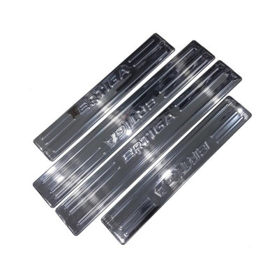Ốp Bậc Cửa Xe Suzuki Ertiga 2019 2020– Mẫu Titan