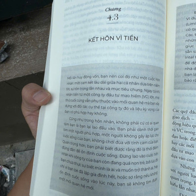 BUILD - Những điều đáng làm tạo ra sản phẩm đáng giá - Tony Fadell – Alphabooks