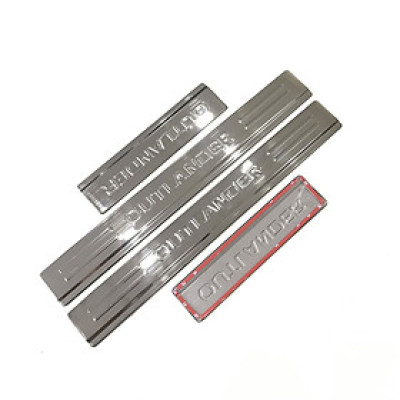 Bộ Nẹp Bước Chân Trong Ngoài Mạ Titan Cao Cấp Dành Cho Ô Tô Outlander