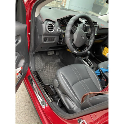 Ốp Bậc Cửa + Bậc Cốp Dành Cho Xe Mitsu Attrage 2018 2019 2020 2021 mẫu CARBON