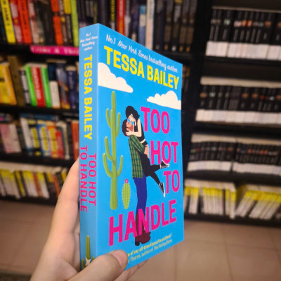 Sách - Too Hot To Handle by Tessa Bailey - English book