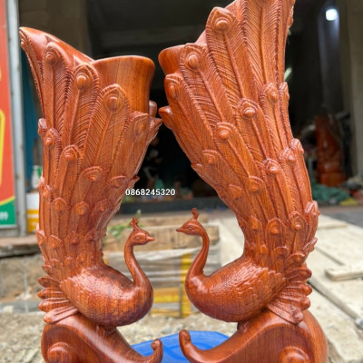 Cặp tượng  chim công cắm hoa bằng gỗ hương đá kt cao 30×12×10cm 