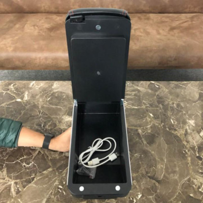 Hộp tỳ tay xe hơi cao cấp Kia Soluto và Kia Soul tích hợp 7 cổng USB - Mã: DUSB-SLT - 2 màu: Đen và Be