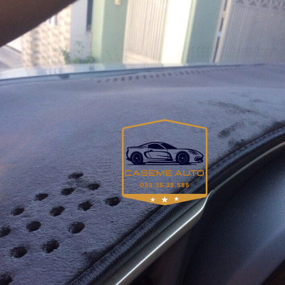 [KIA SEDONA] Thảm Taplo 3 Lớp Dành Cho Xe KIA SEDONA, Nhung Lông Cừu Và Da Vân Carbon Cao Cấp - Hàng Chính Hãng