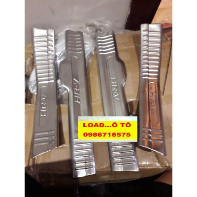 Ốp Bậc Chân Trong, Ngoài Xe Honda HRV 2022-2018 Mẫu Inox Cao Cấp