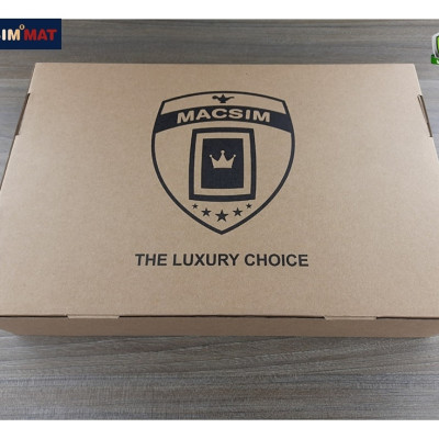 Gối tựa đầu ô tô cao cấp nhãn hiệu Macsim tích hợp giá treo điện thoại mã CHP03A màu đen