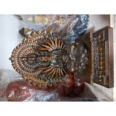 Tượng phật thiên thủ thiên nhãn nghìn mắt nghìn tay bằng gỗ hương làm mầu giả cổ kt 30×20×15cm