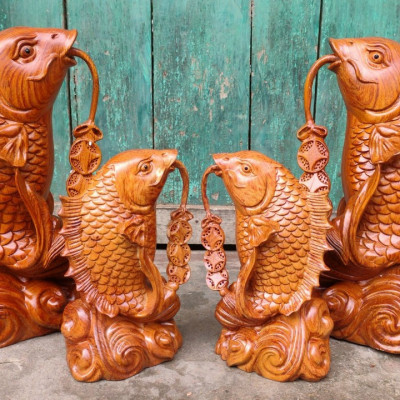 Cặp cá chép song ngư bằng gỗ hương đá kt 30×18×11cm