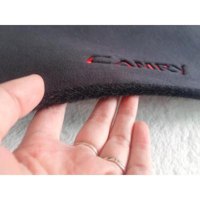 Thảm taplo nhung lông cừu xe Toyota Camry - đời xe 2014-2018, có video và hình ảnh sản phẩm thật.