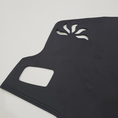 Thảm taplo ô tô Vios 2019 loại da vân cacbon chống nắng, chống nứt vỡ taplo, thảm taplo Toyota Vios