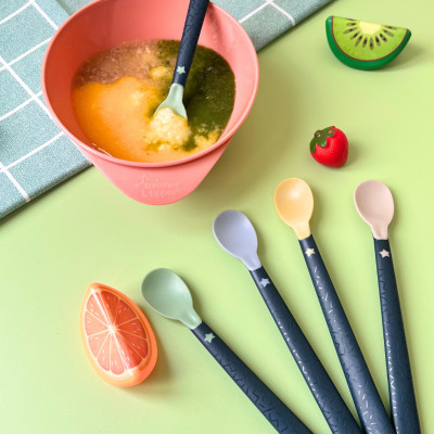 Thìa Ăn Dặm Tommee Tippee Softee, Cho Bé Từ 4 Tháng - Set 5 Thìa, Tách Lẻ (Giao Màu Ngẫu Nhiên)