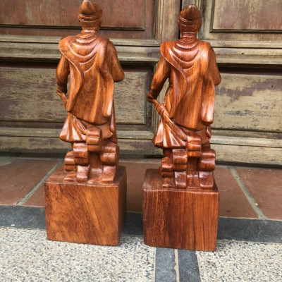 Tượng điêu khắc trần quốc tuấn ( Trần Hưng đạo vương ) bằng gỗ hương kt cao 20