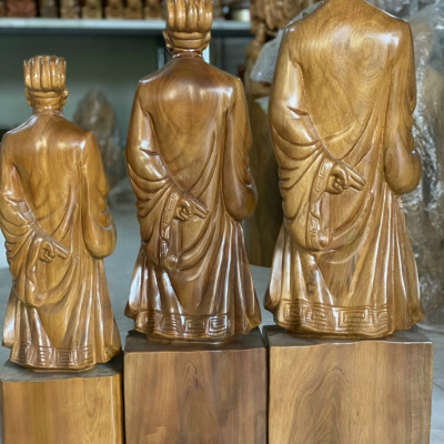 Tượng gia cát khổng minh bằng gỗ bách xanh kt 50×16×13cm