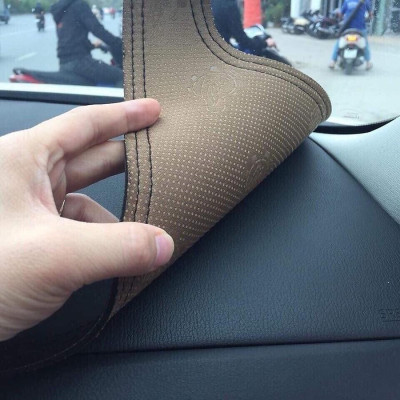 Thảm taplo ô tô Fadil loại da vân cacbon chống nắng, chống nứt vỡ taplo, thảm taplo Vinfast Fadil