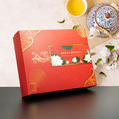 Set quà tặng, hộp quà tặng sâm mật ong saffron và táo đỏ / kỷ tử chính hãng Kingdom Herb (tặng kèm 1 que lấy mật + 1 bình thuỷ tinh + 1 thiệp chúc + 1 túi giấy)