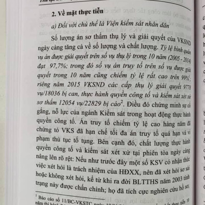 Thủ tục tranh tụng tại phiên toà hình sự sơ thẩm (tái bản lần thứ nhất)
