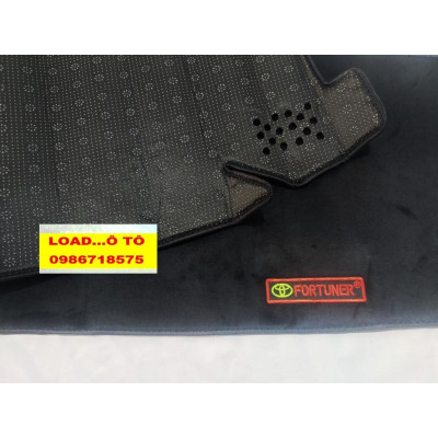 Thảm Taplo Chống Nắng Xe Toyota Fortuner 2022-2017 Da Vân Carbon, Nhung Lông Cừu Non Cao Cấp