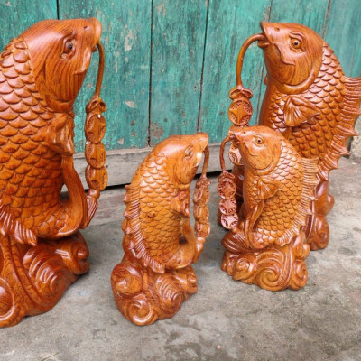 Cặp cá chép song ngư bằng gỗ hương đá kt 30×18×11cm
