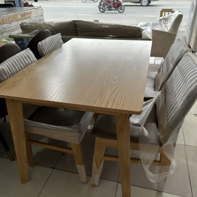 Bộ bàn ăn gỗ Tundo 4 ghế chữ A kích thước 1m2