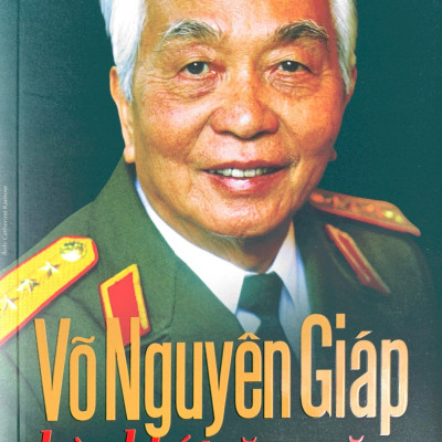 Võ Nguyên Giáp - Hào Khí Trăm Năm (Tái Bản)