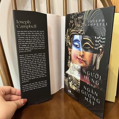Sách - Người hùng mang ngàn gương mặt (Bìa cứng) - Nhã Nam HCM