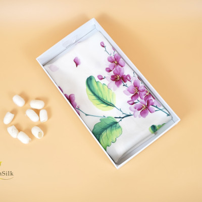 Khăn Lụa Cao Cấp Vẽ Tay Hoa Bằng Lăng – Silk Painting, Khăn Vuông Lụa 75*75cm