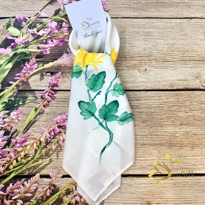 Khăn Vuông Lụa Tơ Tằm Vẽ Cúc Vàng SenSilk – Quà Tặng 20/10