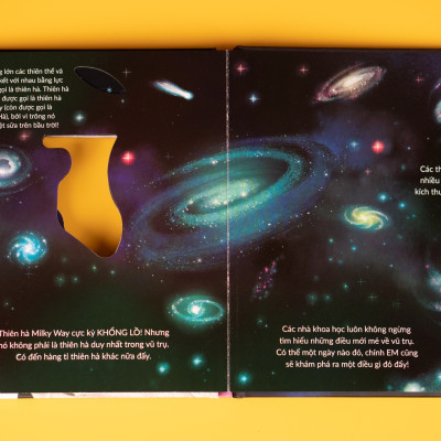 Sách Xuyên Thấu – Tủ Sách Tương Tác - Đinh Tị Books