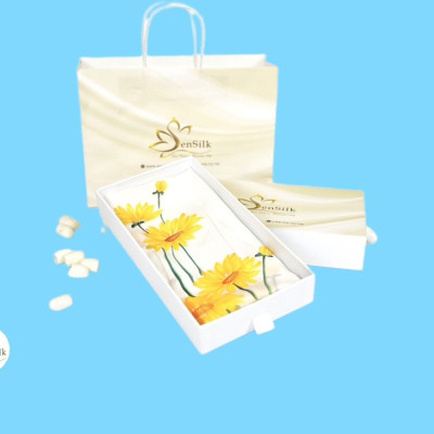 Khăn Choàng Cổ Lụa Vẽ Tay Cao Cấp Hoa Đồng Tiền SenSilk 160x55cm, Quà Việt Nam Tặng Người Nước Ngoài, Phụ Kiện Thời Trang Nữ Cao Cấp, Vietnam Silk Painting Scarf, Tinh Hoa Nghề Việt